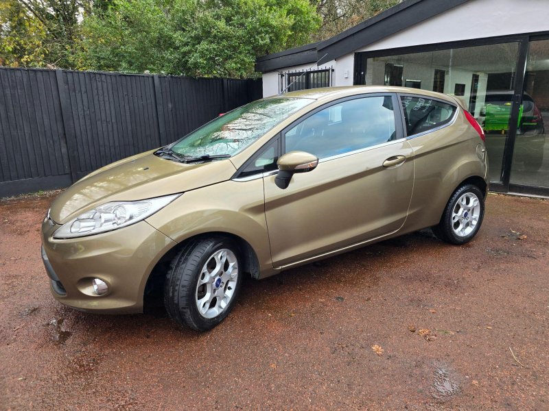 FORD FIESTA