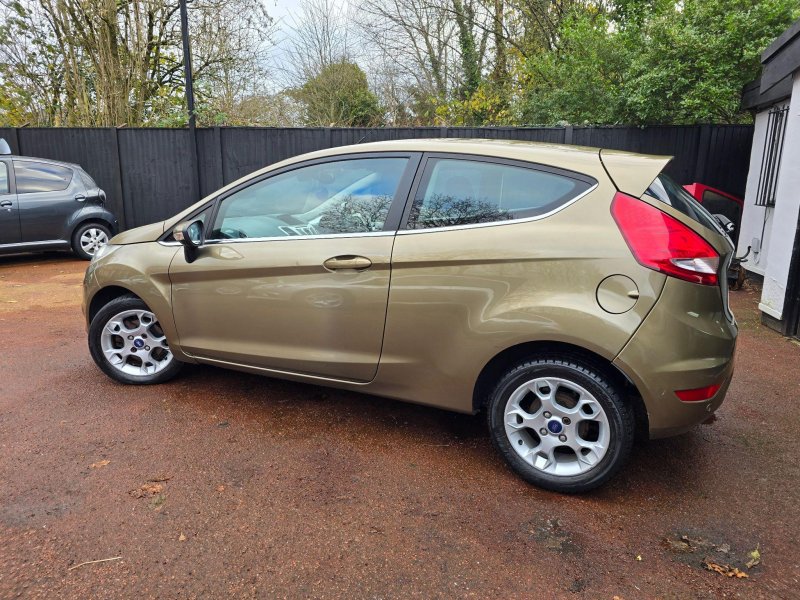FORD FIESTA