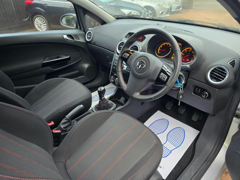 VAUXHALL CORSA