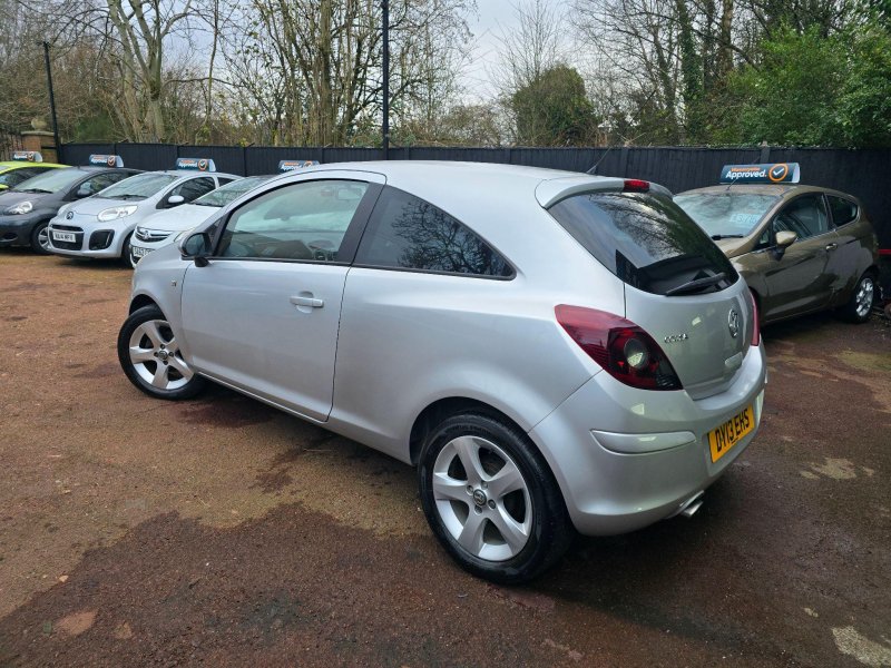 VAUXHALL CORSA