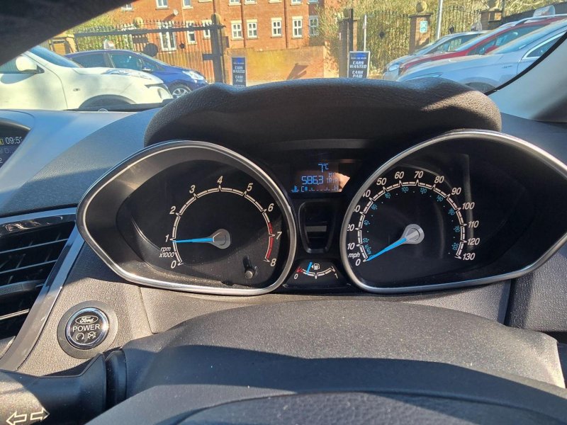 FORD FIESTA