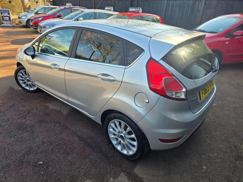 FORD FIESTA