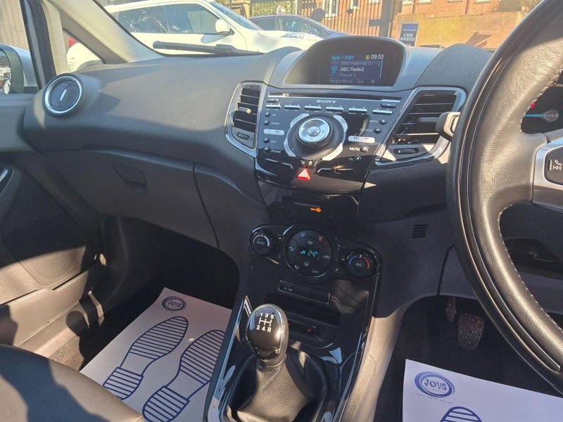 FORD FIESTA