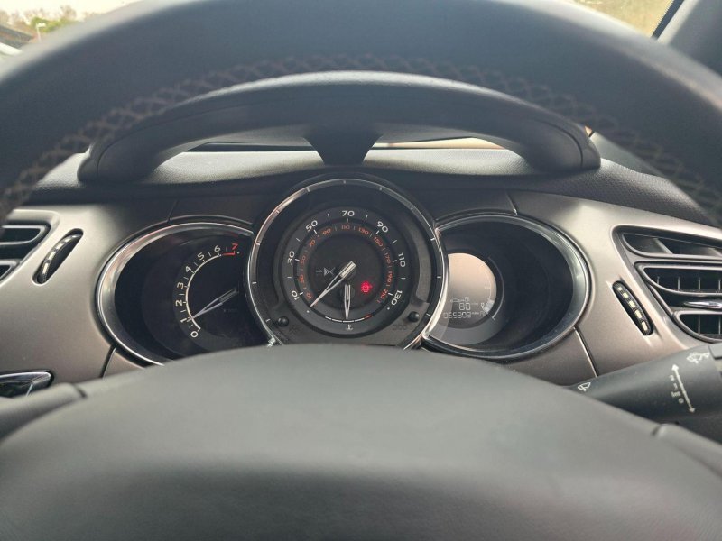 DS AUTOMOBILES DS 3