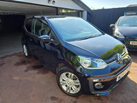 VOLKSWAGEN UP 1.0 High up! Euro 6 3dr